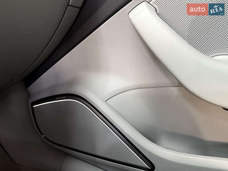 Седан Audi A3 2014 в Рівному