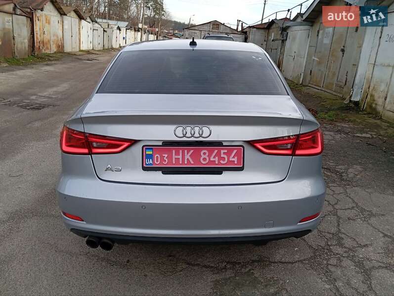 Седан Audi A3 2014 в Києві