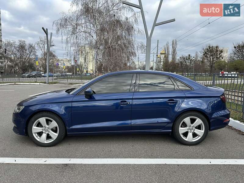 Седан Audi A3 2014 в Харкові