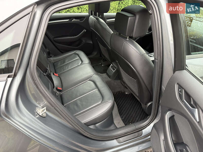 Седан Audi A3 2015 в Киеве