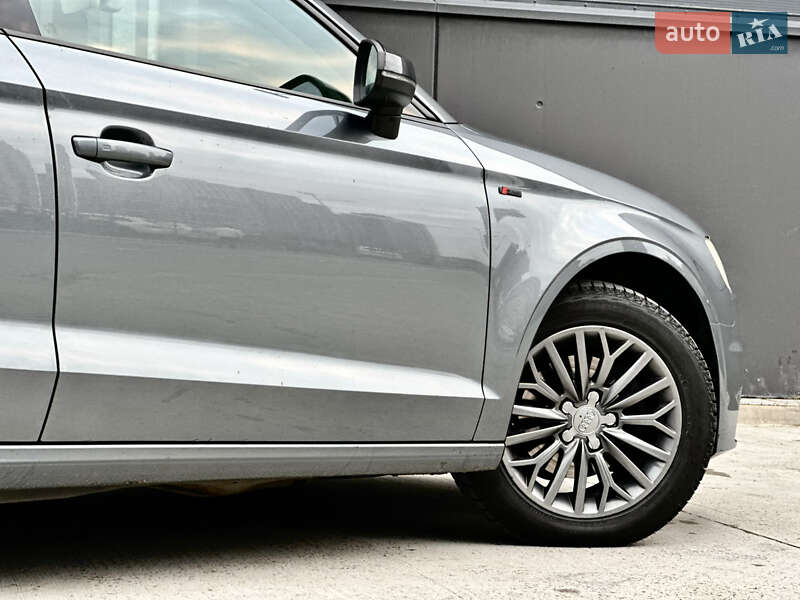 Седан Audi A3 2016 в Киеве