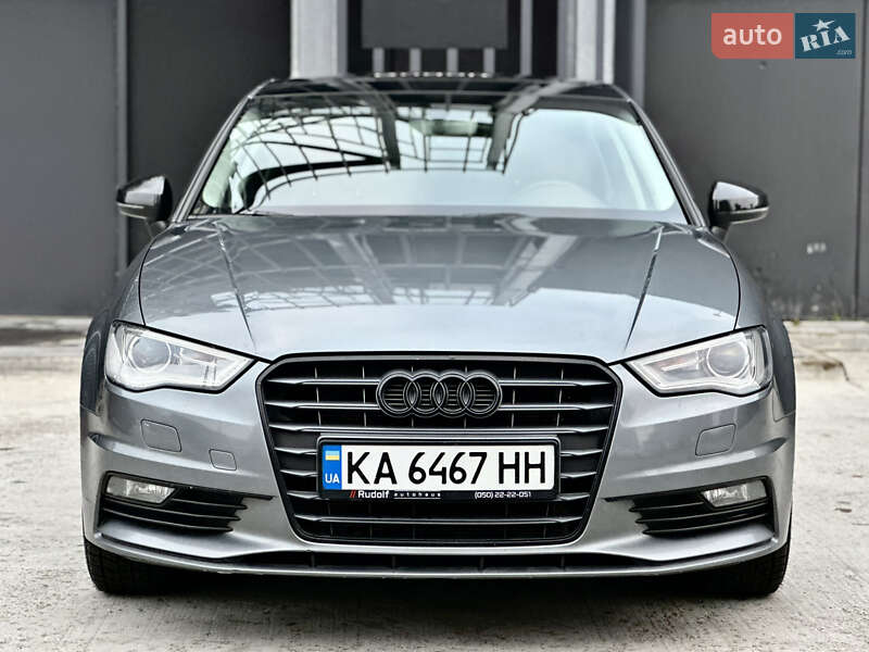 Седан Audi A3 2016 в Киеве