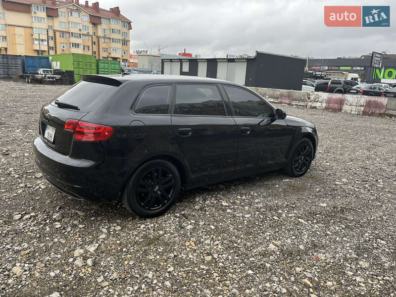 Хэтчбек Audi A3 2011 в Киеве