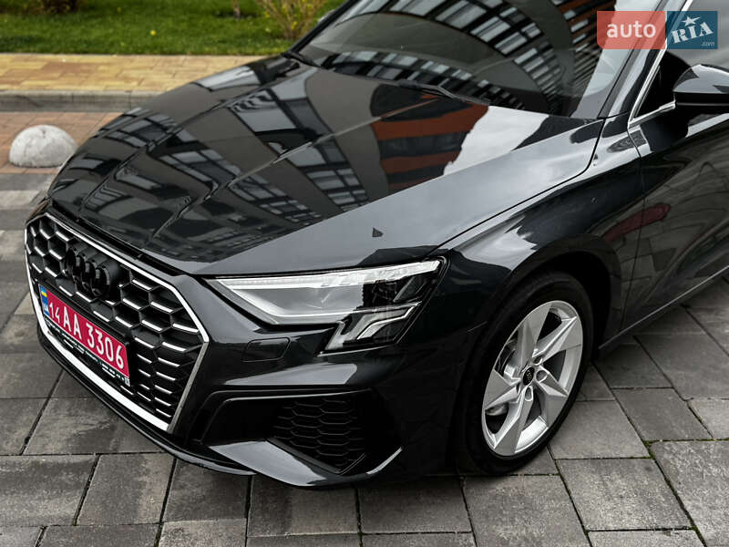 Седан Audi A3 2023 в Киеве