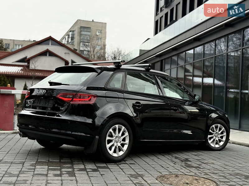 Хетчбек Audi A3 2016 в Львові