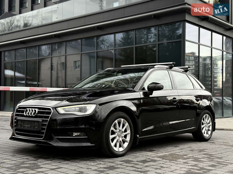 Хетчбек Audi A3 2016 в Львові