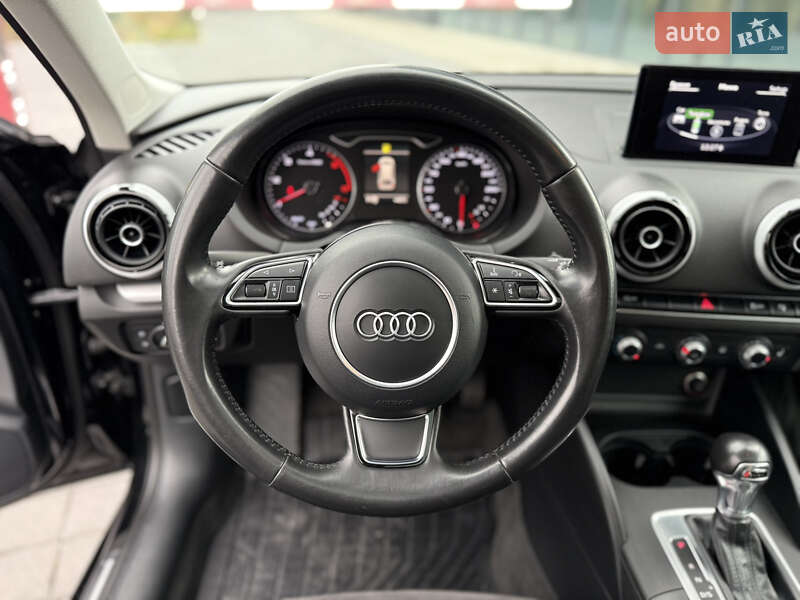 Хетчбек Audi A3 2016 в Львові