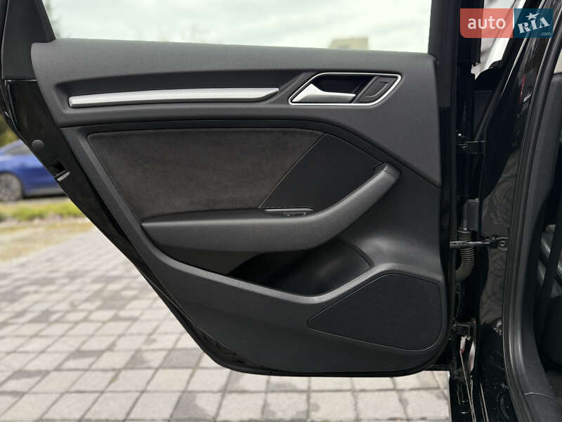 Хетчбек Audi A3 2016 в Львові