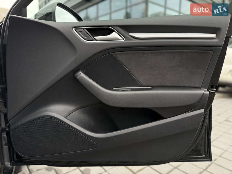 Хетчбек Audi A3 2016 в Львові