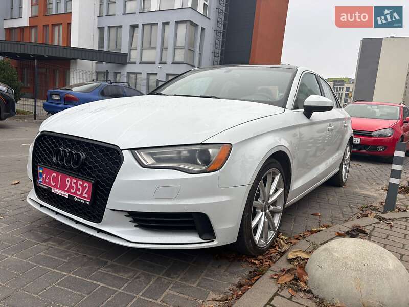 Седан Audi A3 2014 в Львові