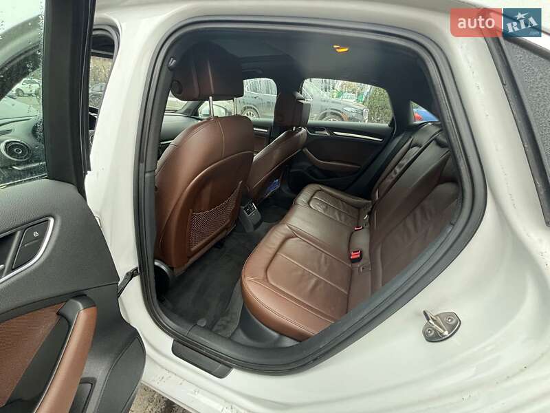 Седан Audi A3 2014 в Львові