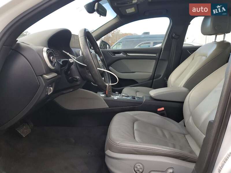 Седан Audi A3 2017 в Черкассах