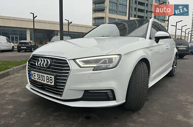 Хэтчбек Audi A3 2017 в Днепре