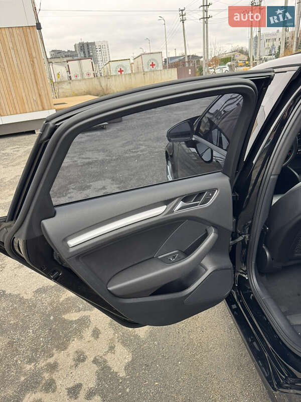 Седан Audi A3 2015 в Києві