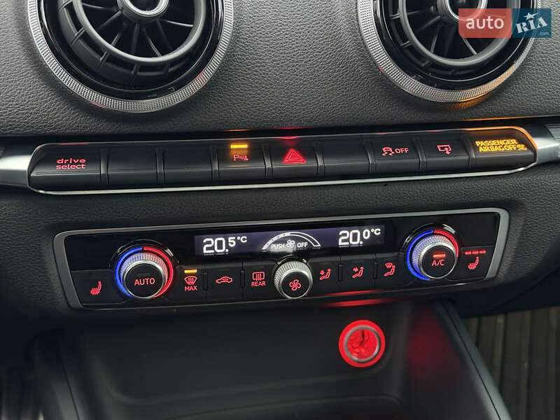 Седан Audi A3 2015 в Києві