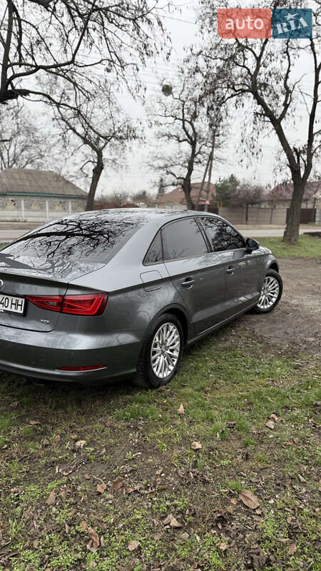 Седан Audi A3 2016 в Новомосковске