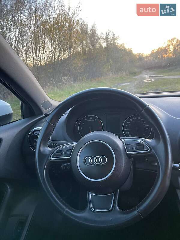 Седан Audi A3 2016 в Богородчанах