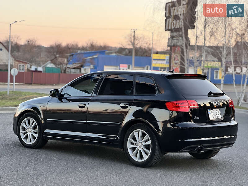 Хэтчбек Audi A3 2011 в Смеле