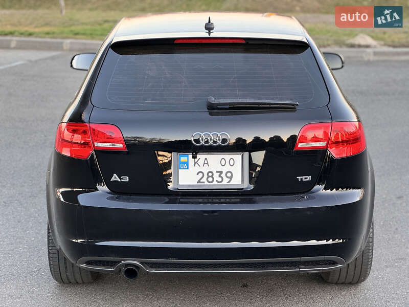 Хэтчбек Audi A3 2011 в Смеле