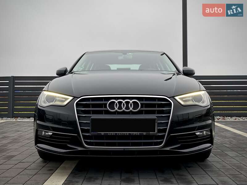 Седан Audi A3 2016 в Мукачево