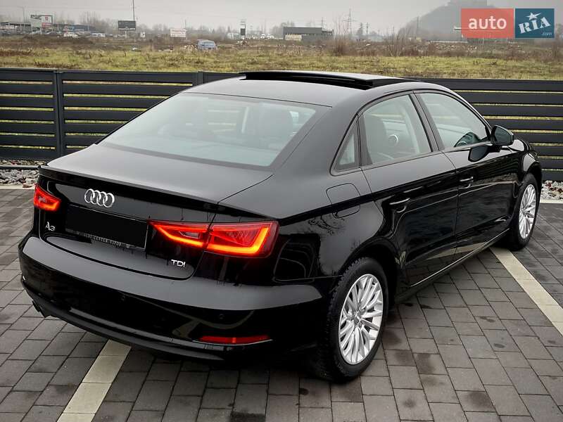 Седан Audi A3 2016 в Мукачево