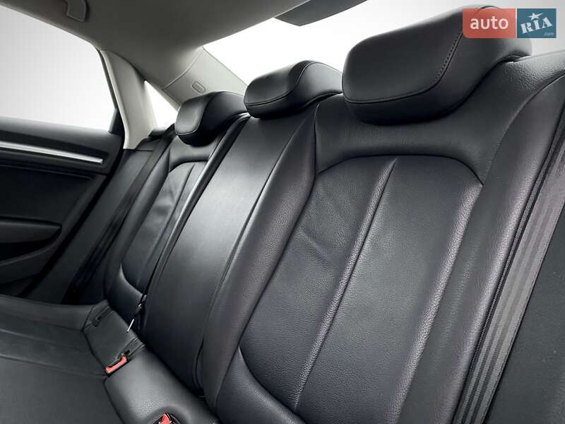 Седан Audi A3 2016 в Мукачево