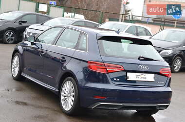 Хэтчбек Audi A3 2017 в Луцке