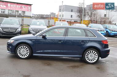 Хэтчбек Audi A3 2017 в Луцке
