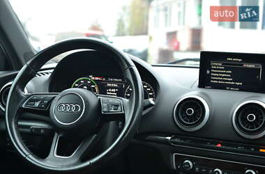 Хэтчбек Audi A3 2017 в Луцке