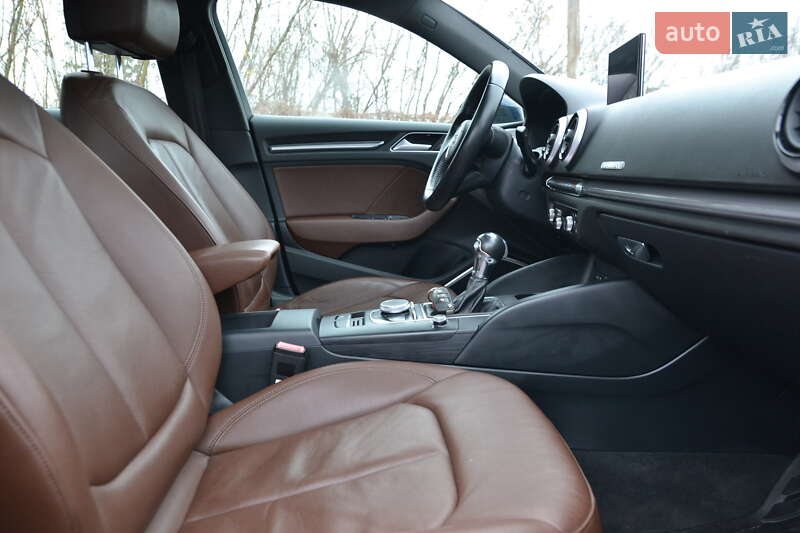 Хэтчбек Audi A3 2017 в Луцке фото 24 Хэтчбек Audi A3 2017 в Луцке