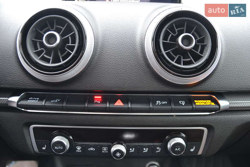 Хэтчбек Audi A3 2017 в Луцке фото 28 Хэтчбек Audi A3 2017 в Луцке