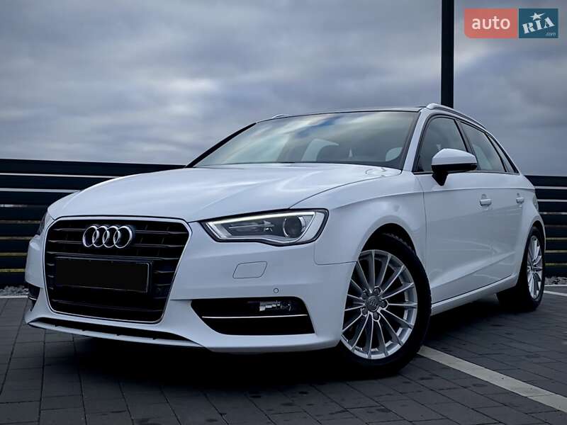 Хэтчбек Audi A3 2016 в Мукачево