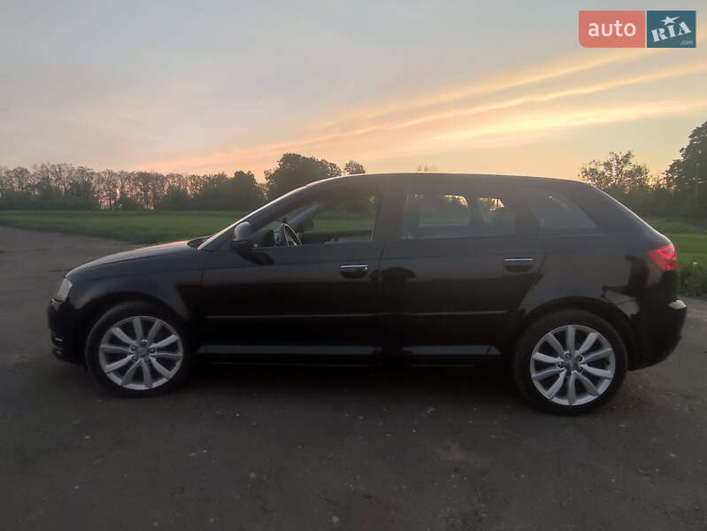 Хетчбек Audi A3 2010 в Тетієві фото 5 Хетчбек Audi A3 2010 в Тетієві
