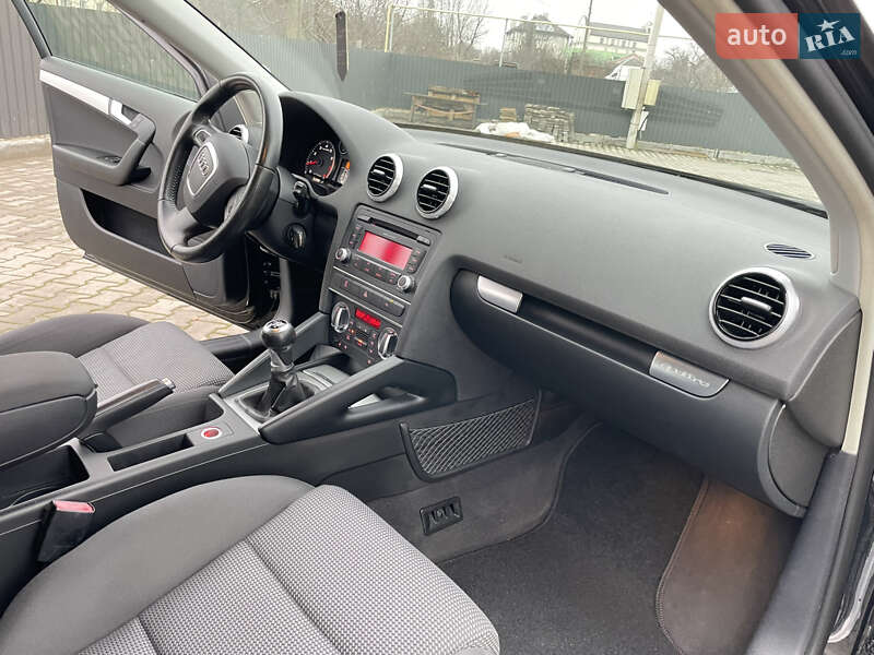 Хэтчбек Audi A3 2011 в Львове фото 35 Хэтчбек Audi A3 2011 в Львове