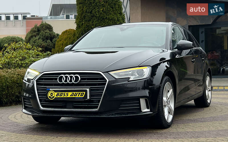 Хэтчбек Audi A3 2018 в Львове