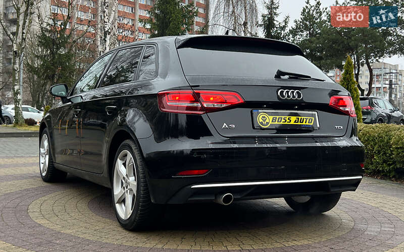 Хэтчбек Audi A3 2018 в Львове