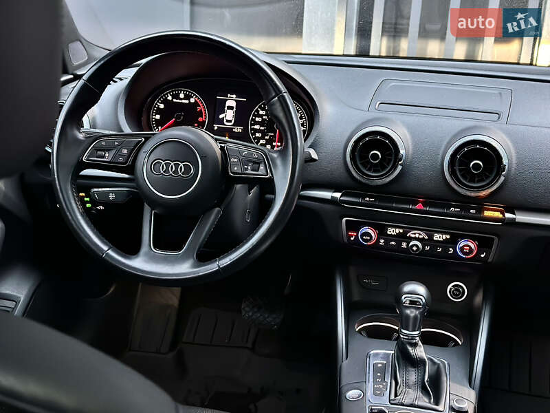 Седан Audi A3 2018 в Киеве фото 23 Седан Audi A3 2018 в Киеве