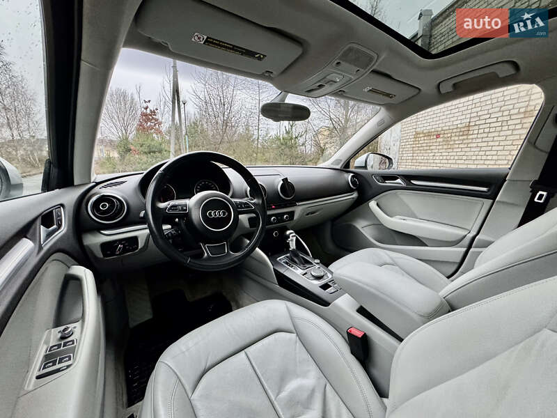 Седан Audi A3 2014 в Києві