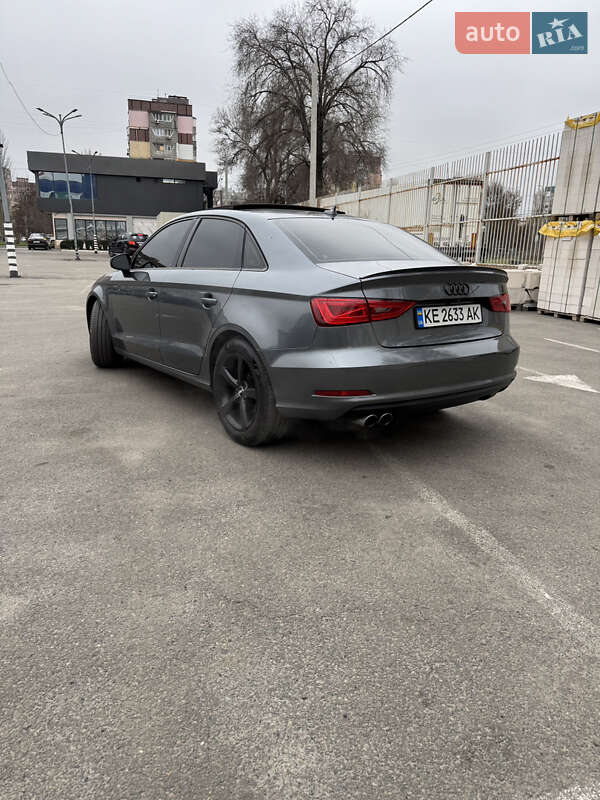Седан Audi A3 2014 в Днепре