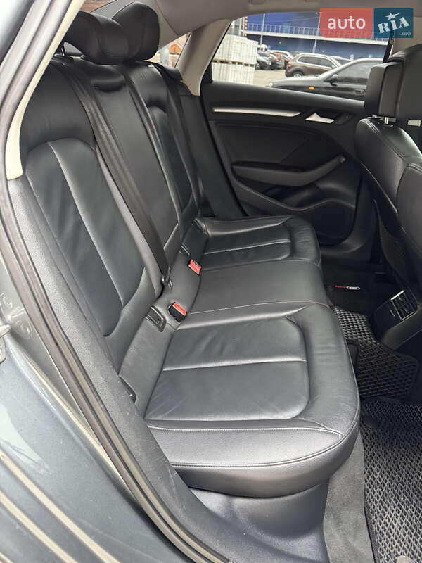 Седан Audi A3 2014 в Днепре