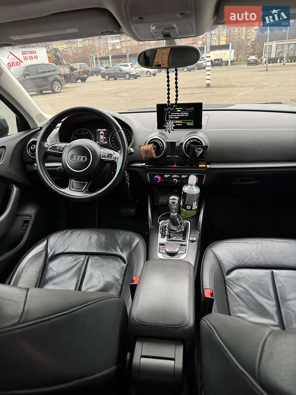 Седан Audi A3 2014 в Днепре