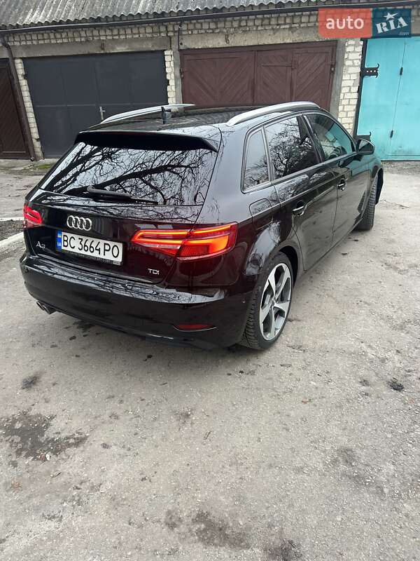 Хэтчбек Audi A3 2017 в Львове