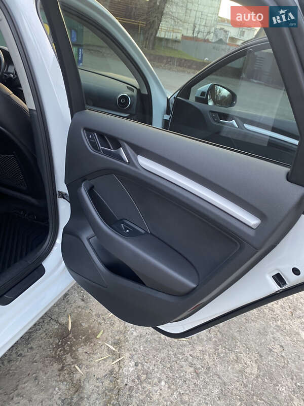 Седан Audi A3 2014 в Києві фото 32 Седан Audi A3 2014 в Києві