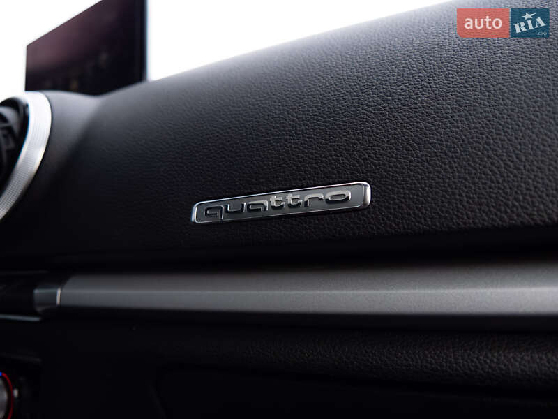 Седан Audi A3 2016 в Львове