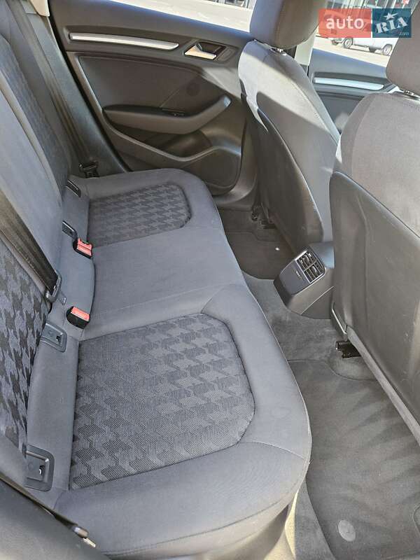 Хэтчбек Audi A3 2014 в Киеве фото 23 Хэтчбек Audi A3 2014 в Киеве