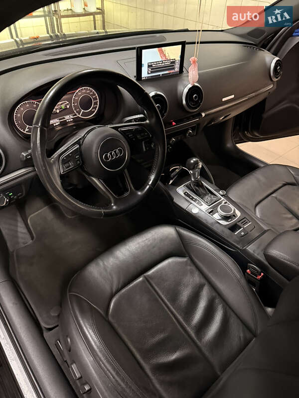 Хэтчбек Audi A3 2017 в Запорожье