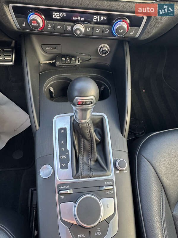 Седан Audi A3 2017 в Черновцах