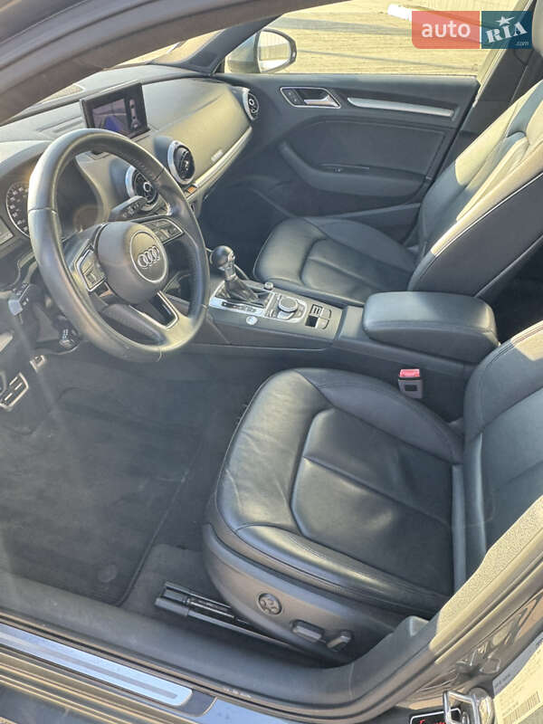 Седан Audi A3 2017 в Черновцах