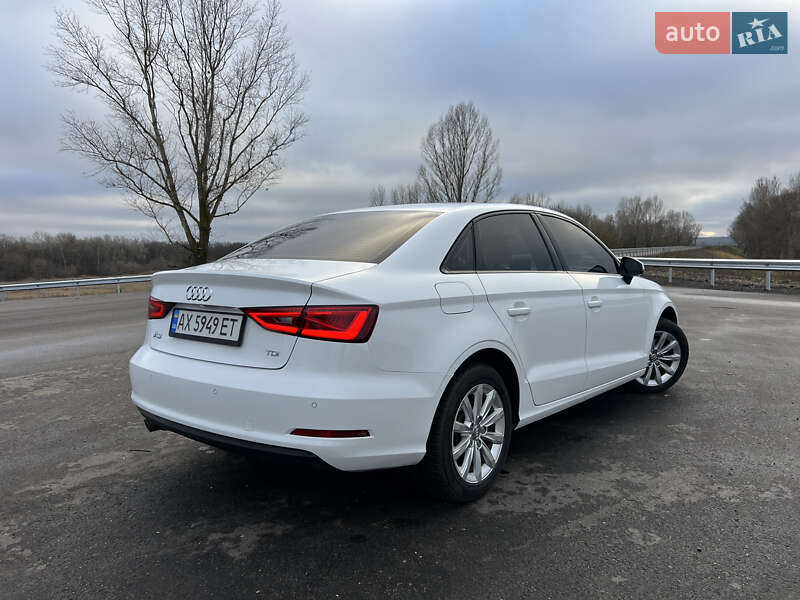 Седан Audi A3 2015 в Балаклії