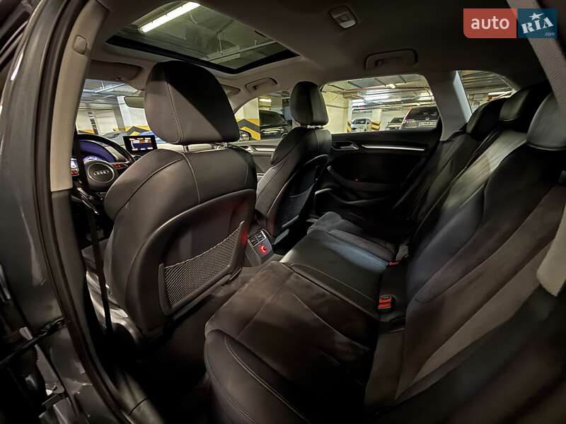 Хэтчбек Audi A3 2016 в Киеве